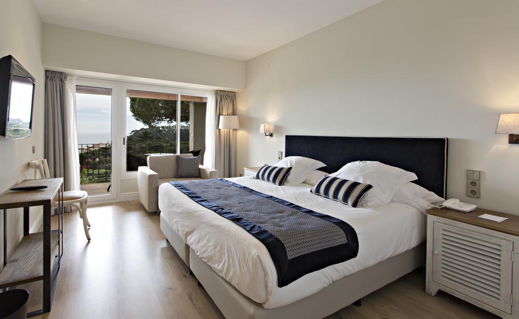 Hotel Aigua Blava Begur Room photo